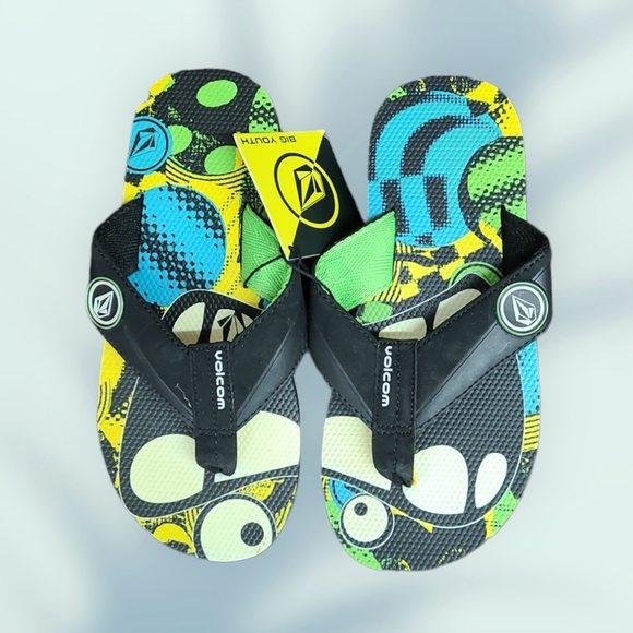 New Old Stock Volcom Sandals Big Youth Size US 4 - Picture 2 of 3